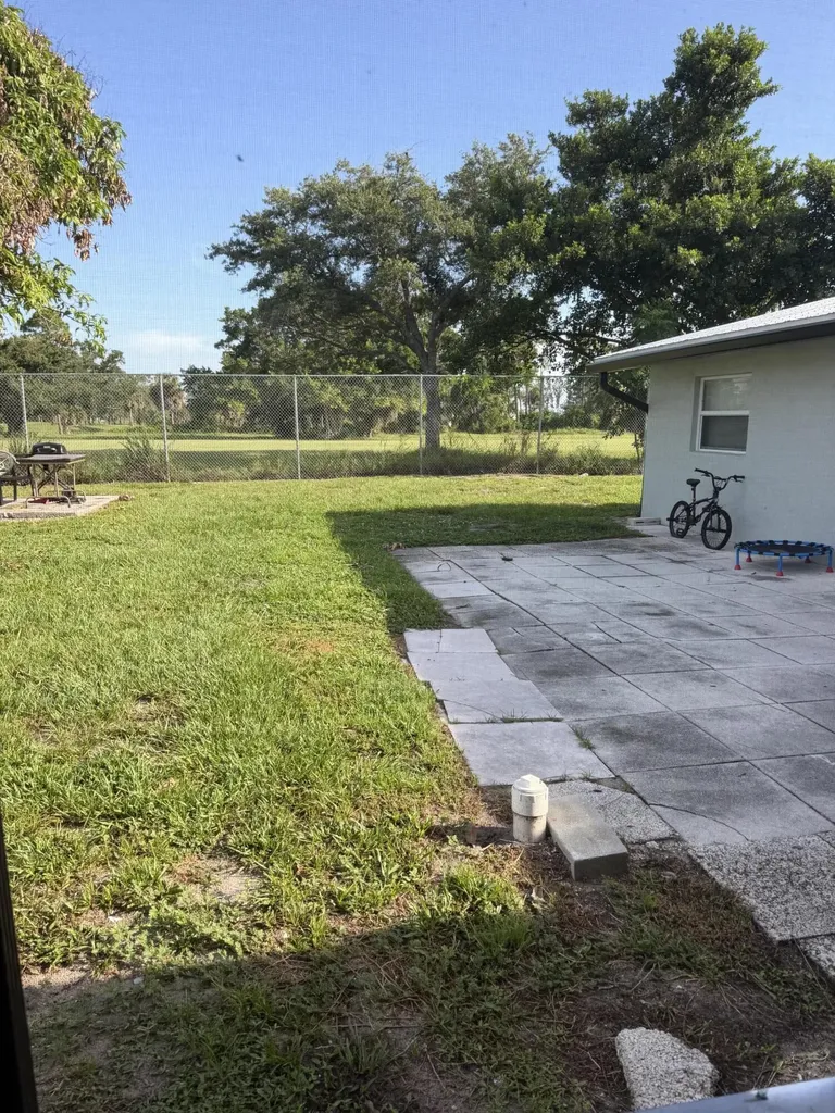 2727 SE Normand Street Stuart FL 34997