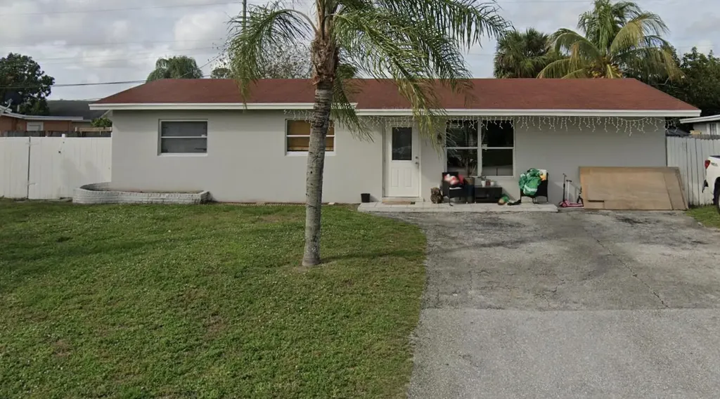 621 Casper Avenue West Palm Beach FL 33413