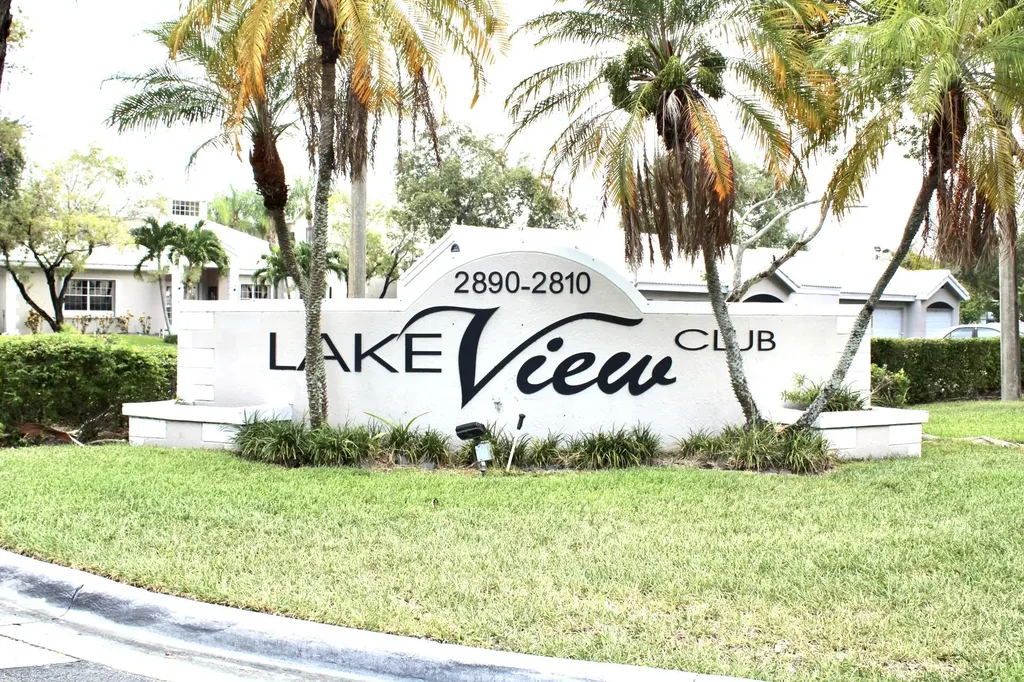 2820 N Oakland Forest Drive N Oakland Park FL 33309