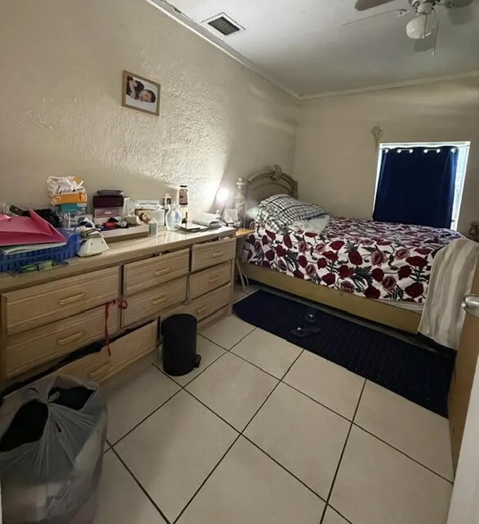1009 S Pine Street Lake Worth Beach FL 33460