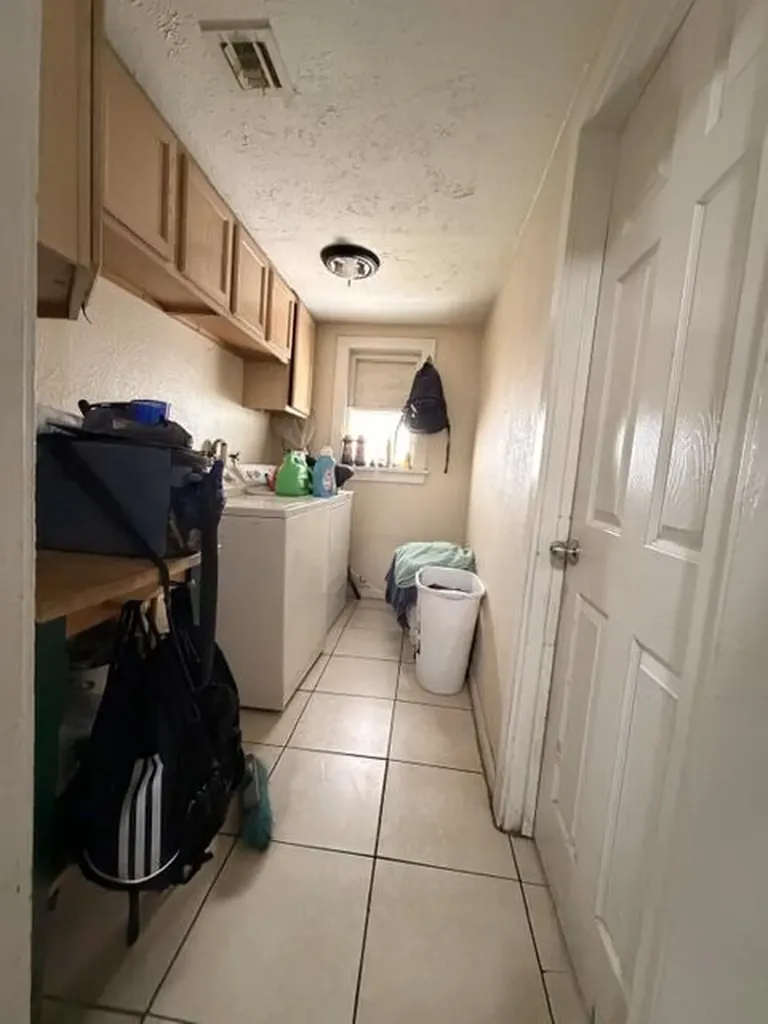 1009 S Pine Street Lake Worth Beach FL 33460