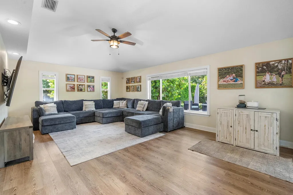 18934 44th Place N Loxahatchee FL 33470