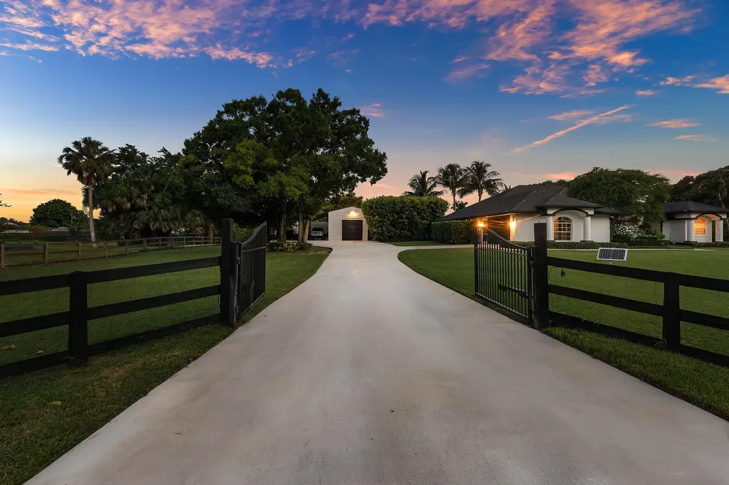 18934 44th Place N Loxahatchee FL 33470