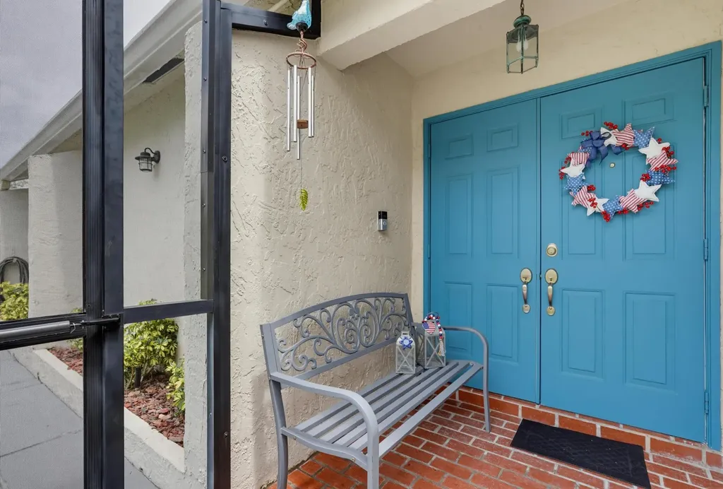 9123 Pine Springs Drive Boca Raton FL 33428