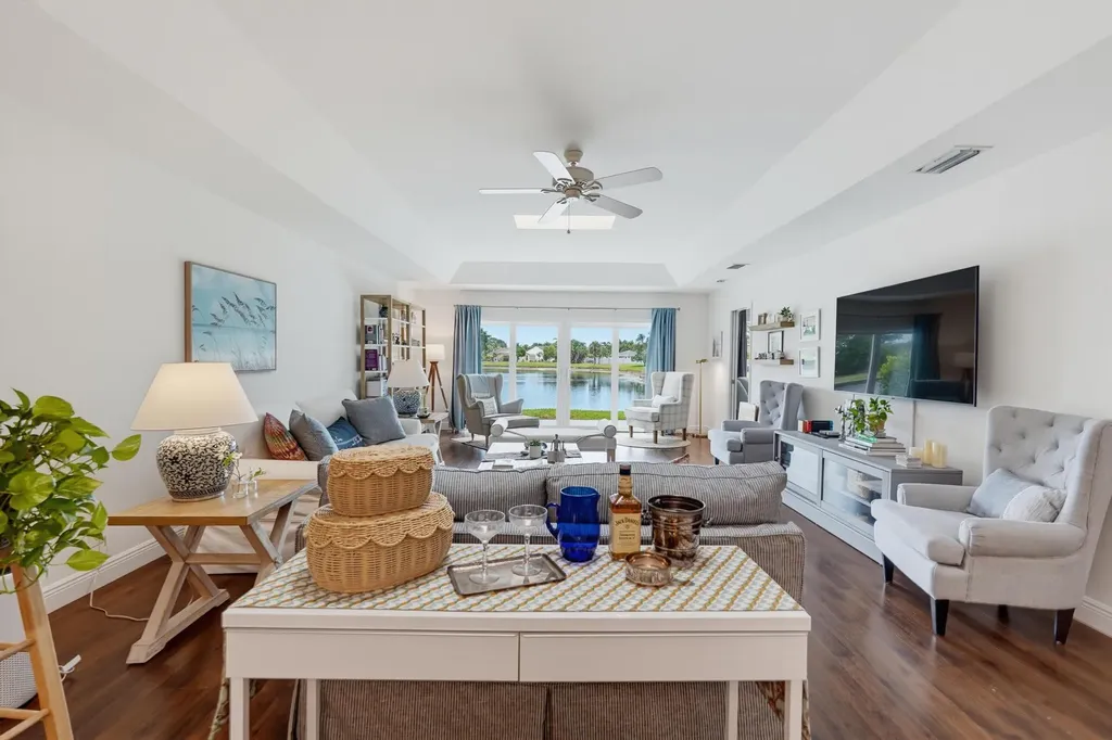 9123 Pine Springs Drive Boca Raton FL 33428