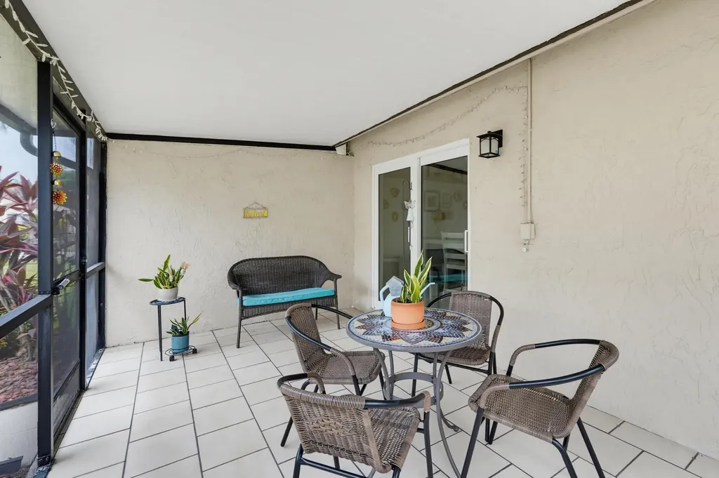 9123 Pine Springs Drive Boca Raton FL 33428