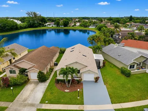 9123 Pine Springs Drive Boca Raton FL 33428