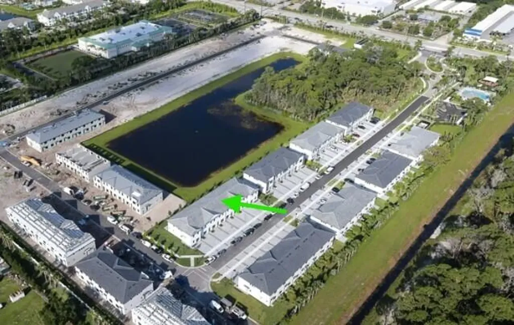 4226 Efendi Drive Lantana FL 33462