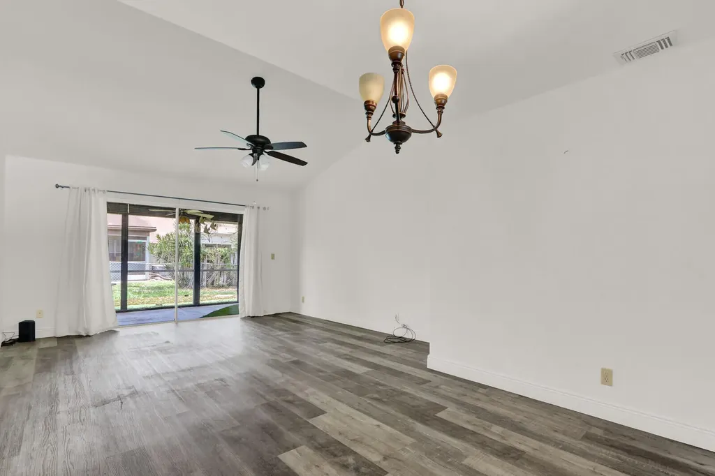 113 Pinewood Court Jupiter FL 33458