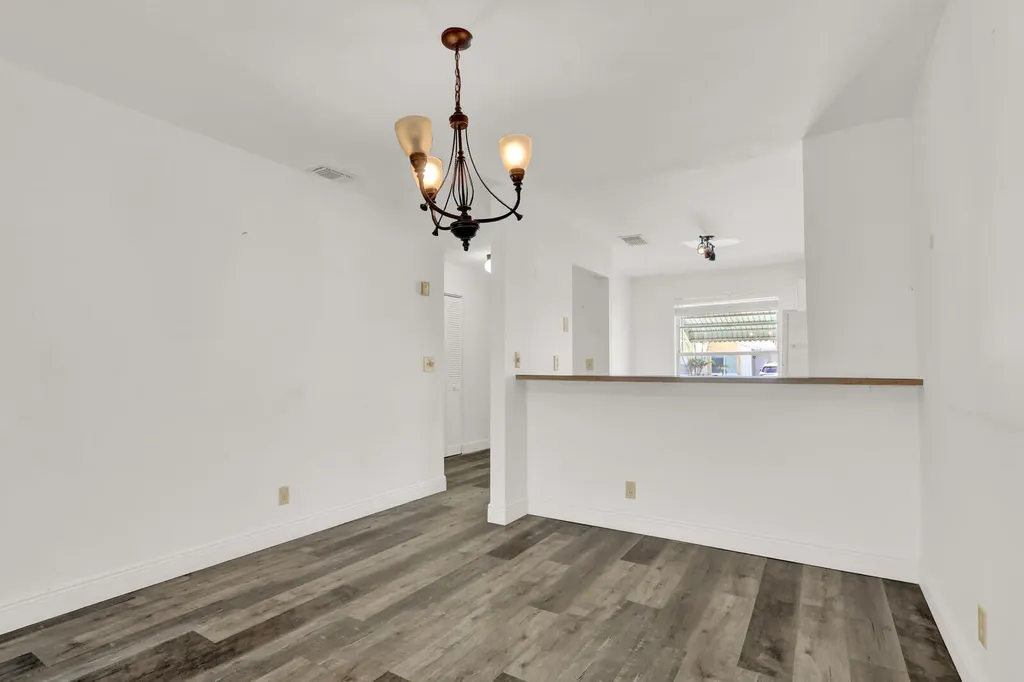 113 Pinewood Court Jupiter FL 33458