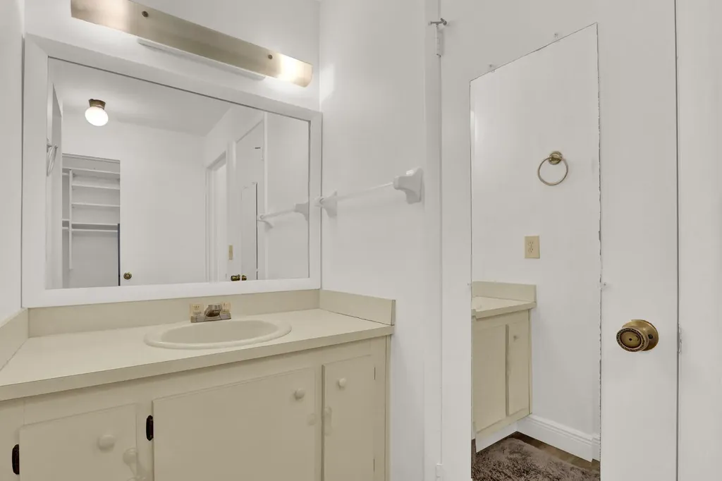 113 Pinewood Court Jupiter FL 33458