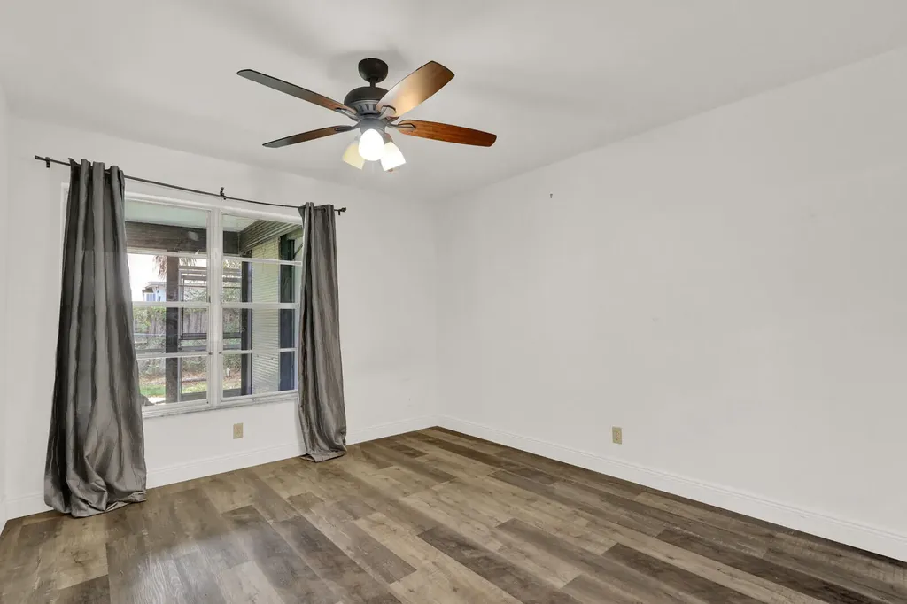 113 Pinewood Court Jupiter FL 33458