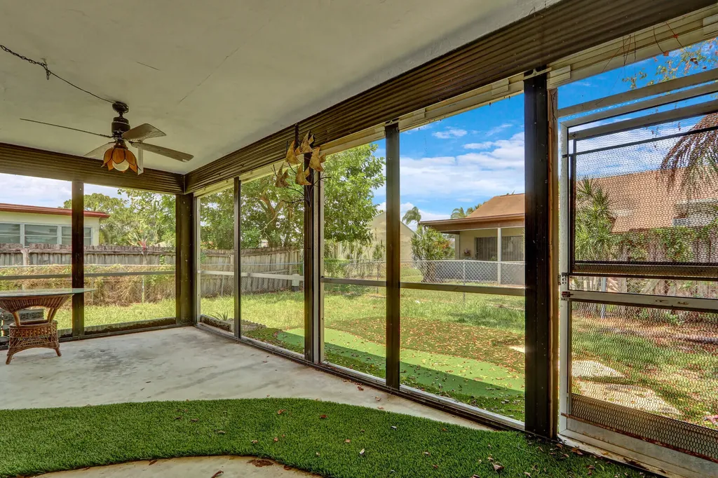 113 Pinewood Court Jupiter FL 33458