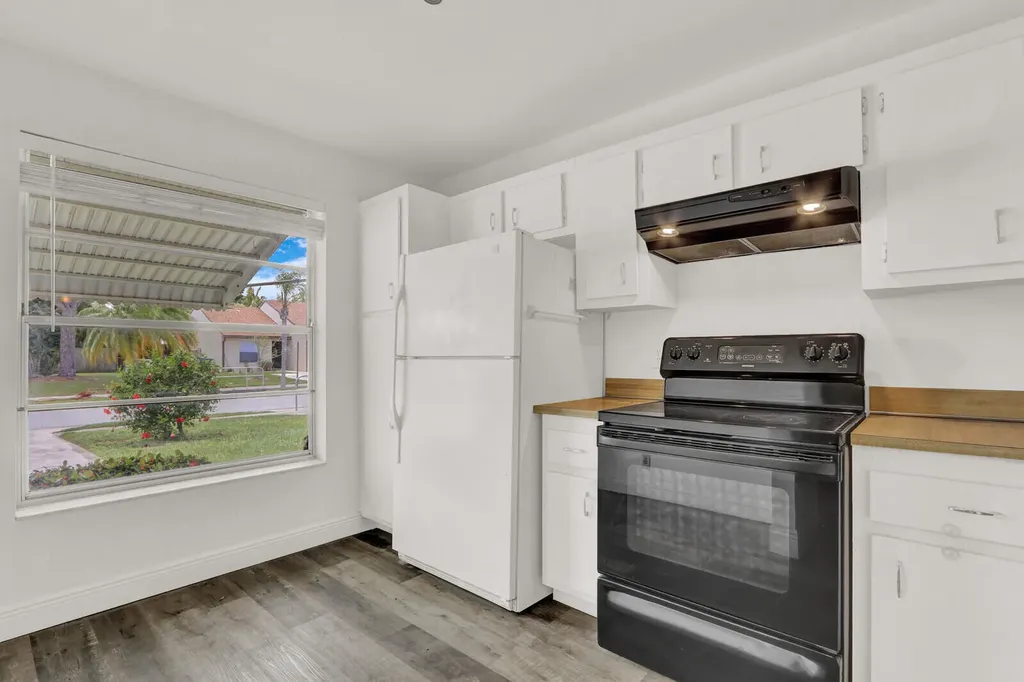 113 Pinewood Court Jupiter FL 33458