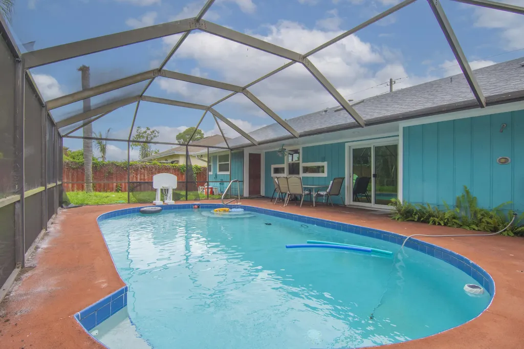2674 SE Tiffany Avenue Port St Lucie FL 34952