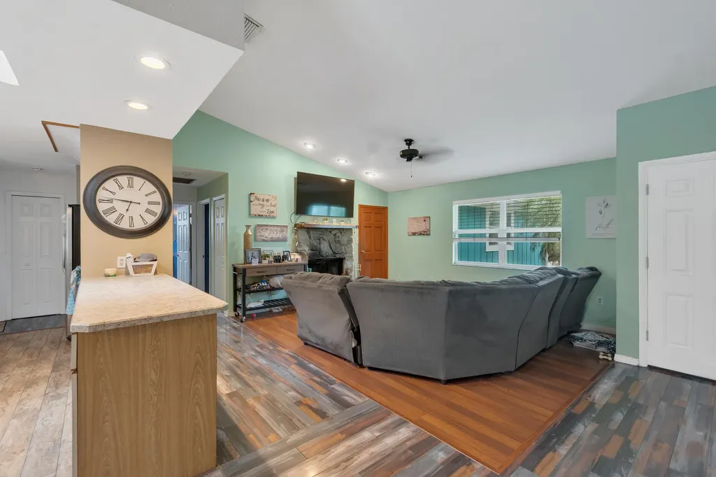 2674 SE Tiffany Avenue Port St Lucie FL 34952