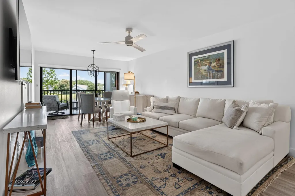 12829 Briarlake Drive Palm Beach Gardens FL 33418