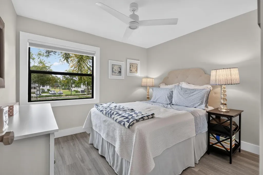 12829 Briarlake Drive Palm Beach Gardens FL 33418