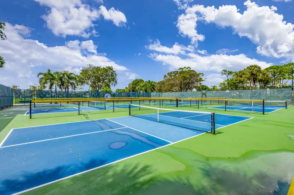 12829 Briarlake Drive Palm Beach Gardens FL 33418
