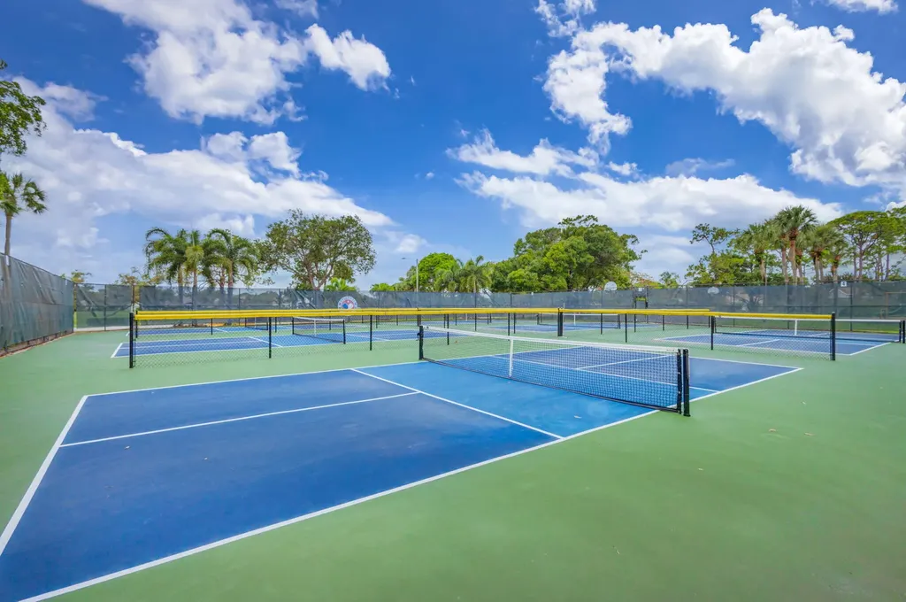 12829 Briarlake Drive Palm Beach Gardens FL 33418