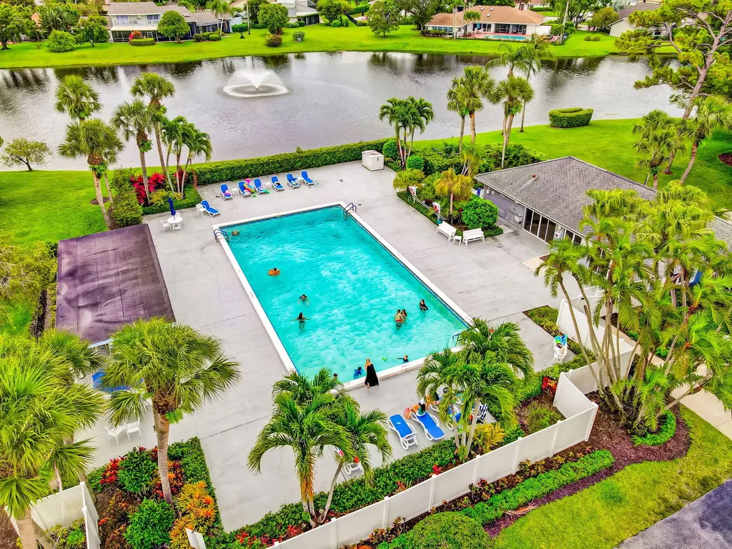 12829 Briarlake Drive Palm Beach Gardens FL 33418