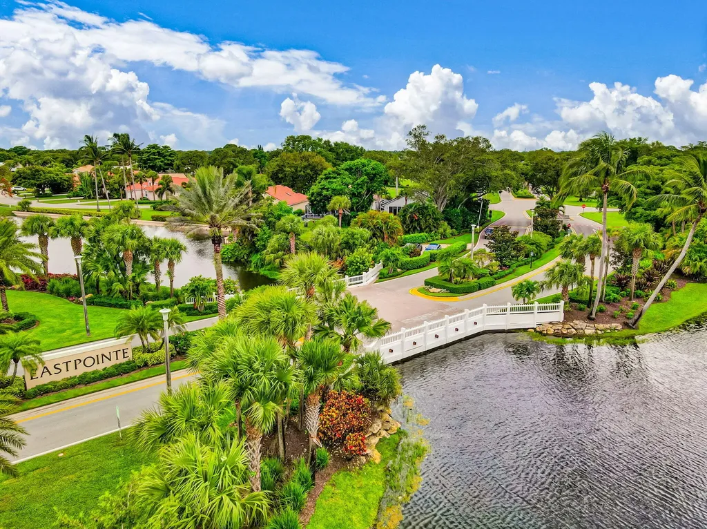 12829 Briarlake Drive Palm Beach Gardens FL 33418