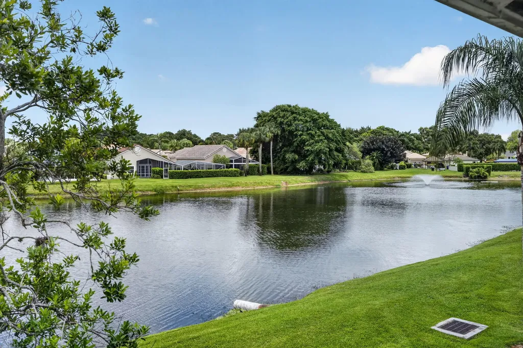 12829 Briarlake Drive Palm Beach Gardens FL 33418