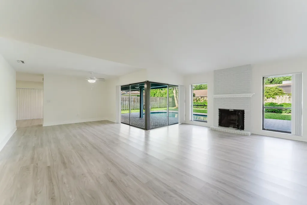3048 NW 27th Terrace Boca Raton FL 33434