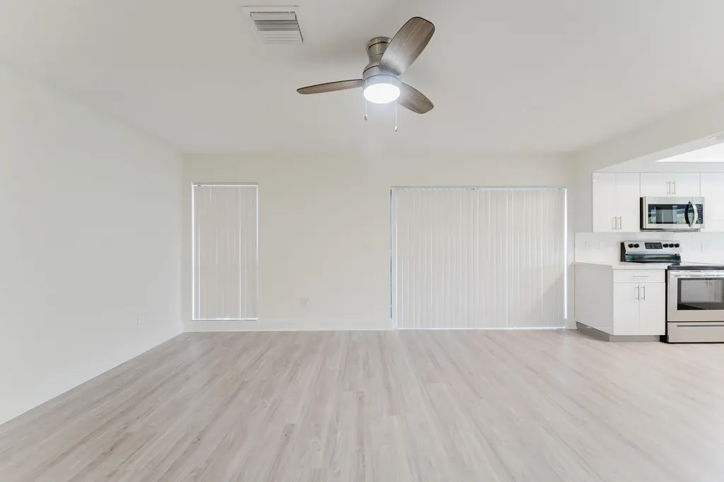 3048 NW 27th Terrace Boca Raton FL 33434