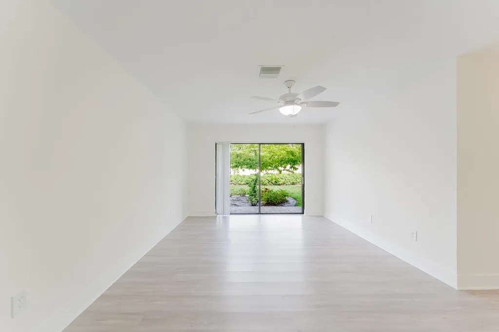 3048 NW 27th Terrace Boca Raton FL 33434