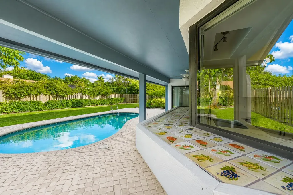 3048 NW 27th Terrace Boca Raton FL 33434