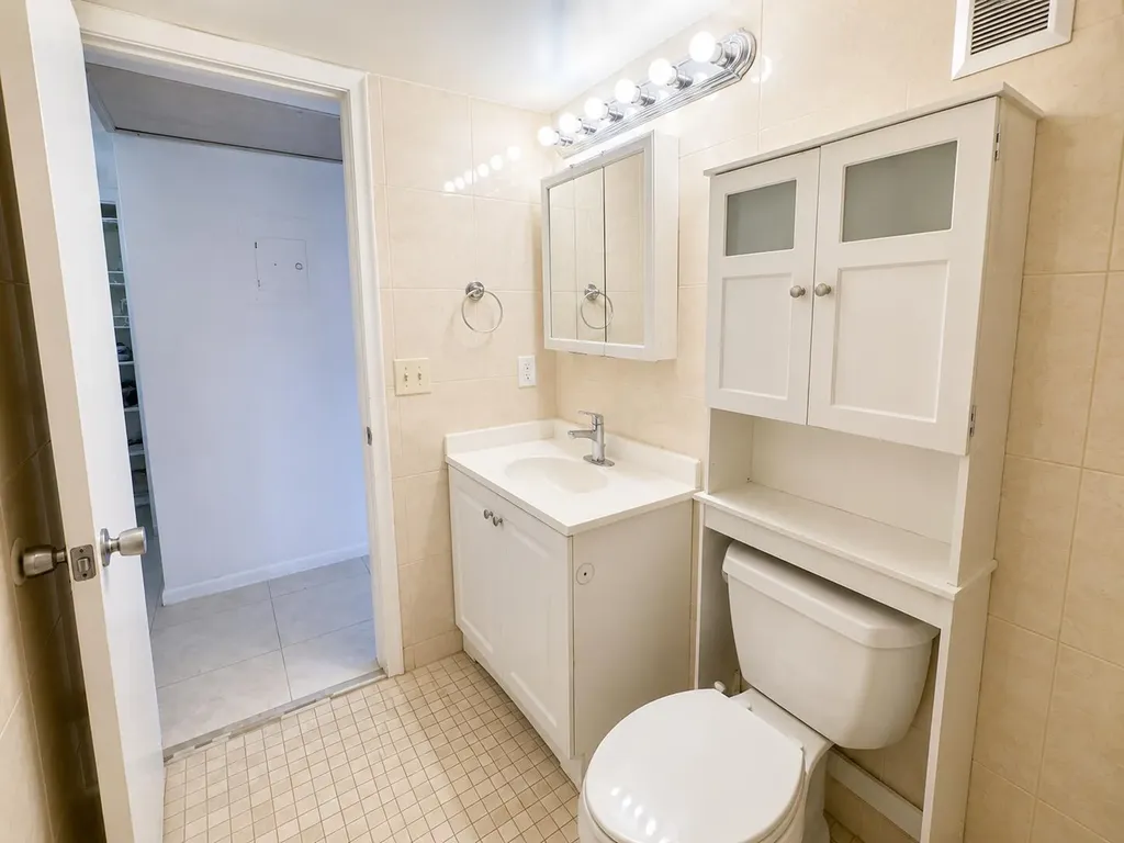 234 Chatham L West Palm Beach FL 33417