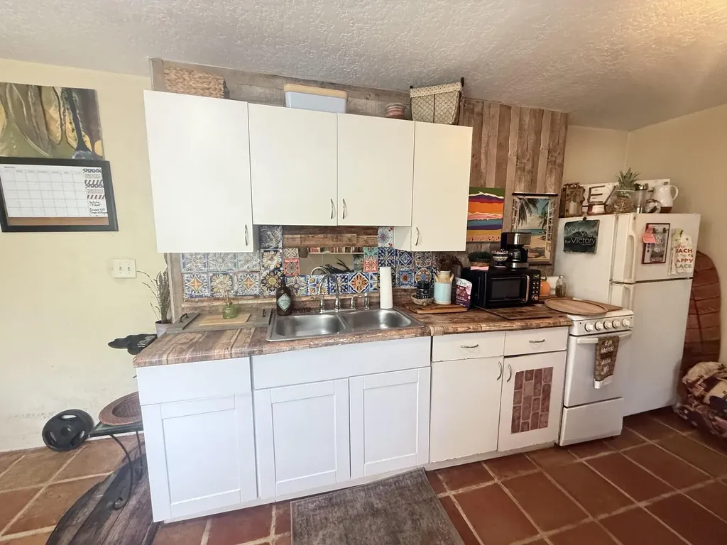 407 W Palm Street Lantana FL 33462