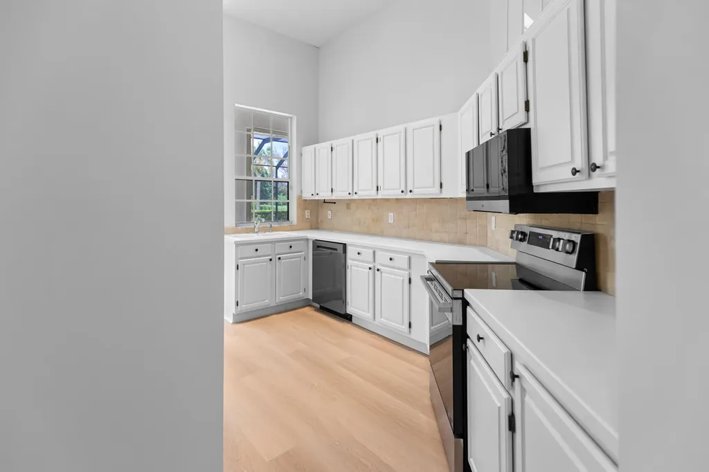 9408 Meadowood Drive Fort Pierce FL 34951