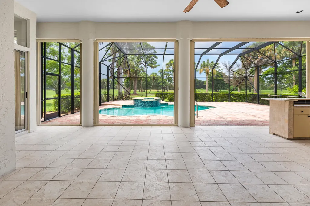 9408 Meadowood Drive Fort Pierce FL 34951