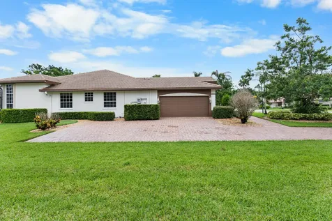 9408 Meadowood Drive Fort Pierce FL 34951
