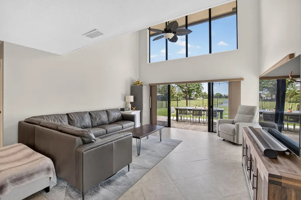 2833 SW 6th Street Delray Beach FL 33445