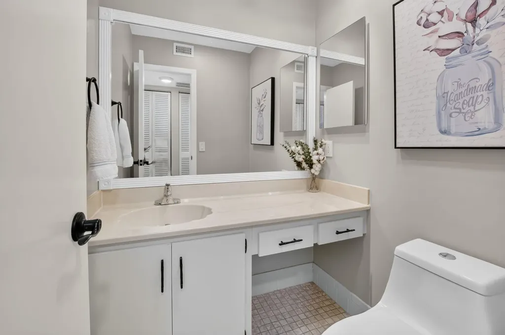 2833 SW 6th Street Delray Beach FL 33445