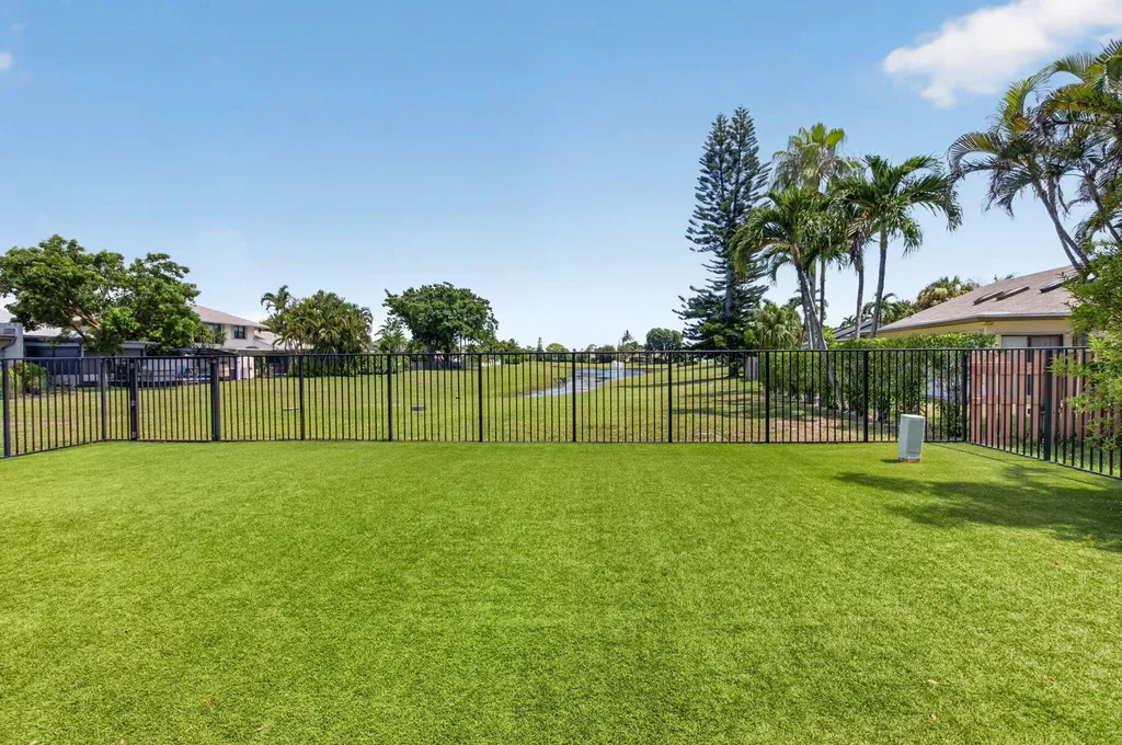 2833 SW 6th Street Delray Beach FL 33445