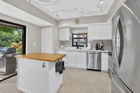 2833 SW 6th Street Delray Beach FL 33445