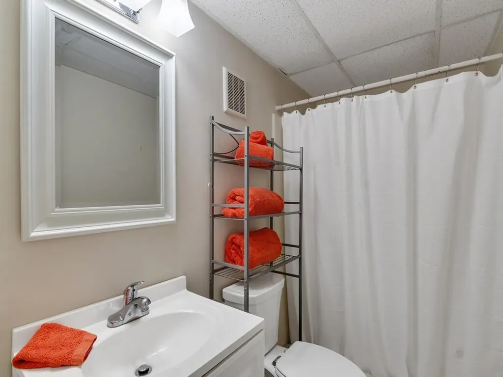 2333 Indian River Boulevard Vero Beach FL 32960
