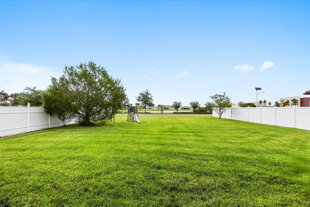 7432 NW Greenspring Street Port St Lucie FL 34987