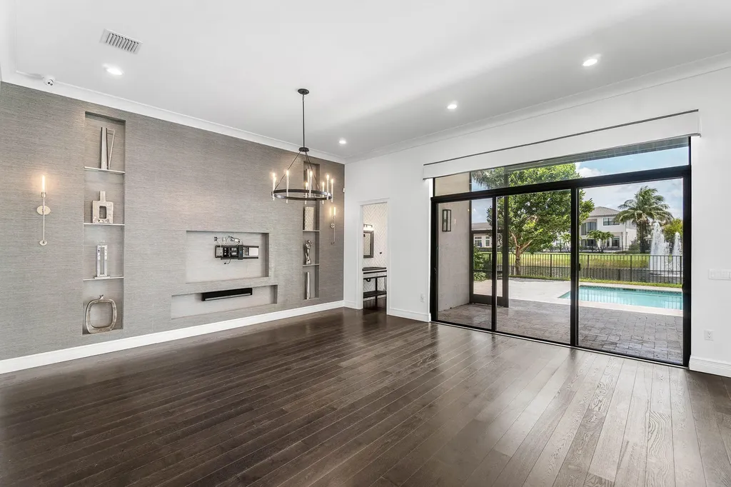 9747 Vitrail Lane Delray Beach FL 33446