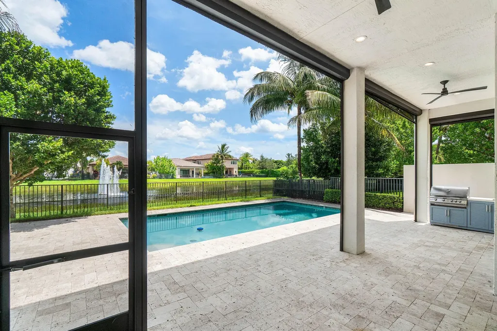 9747 Vitrail Lane Delray Beach FL 33446