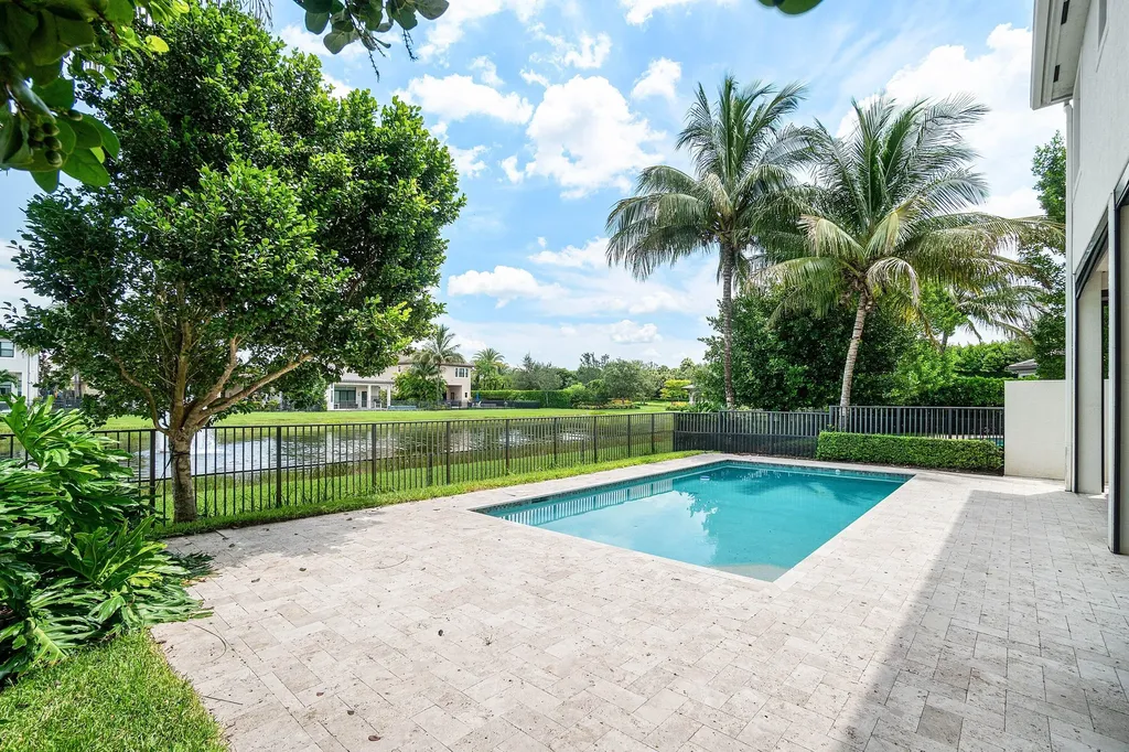9747 Vitrail Lane Delray Beach FL 33446