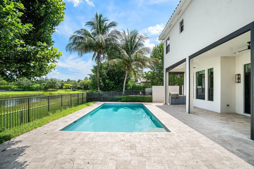 9747 Vitrail Lane Delray Beach FL 33446
