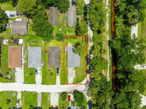 3506 3rd Street Vero Beach FL 32968