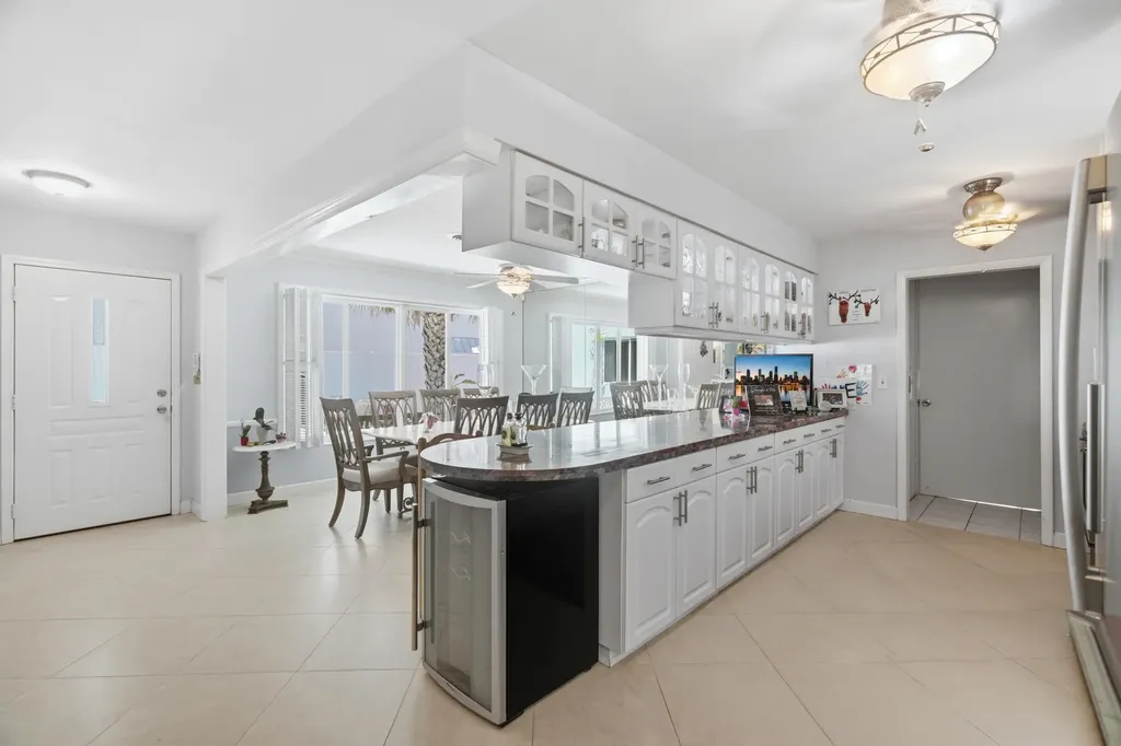 1735 N Fort Lauderdale Beach Boulevard Fort Lauderdale FL 33305