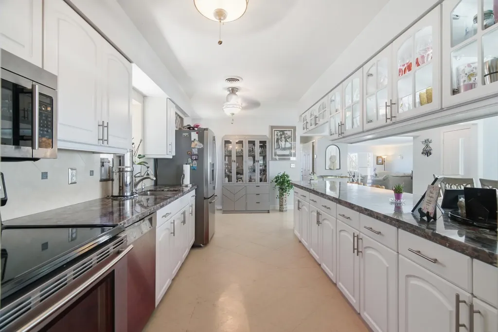 1735 N Fort Lauderdale Beach Boulevard Fort Lauderdale FL 33305