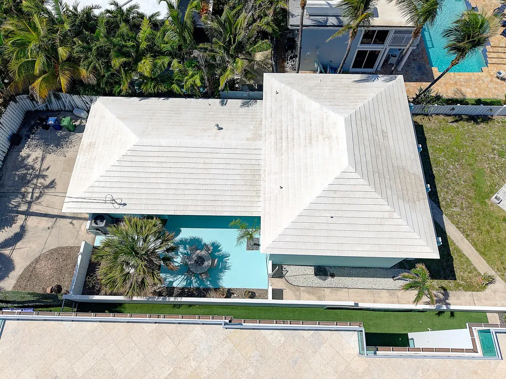 1735 N Fort Lauderdale Beach Boulevard Fort Lauderdale FL 33305